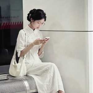 端庄美女